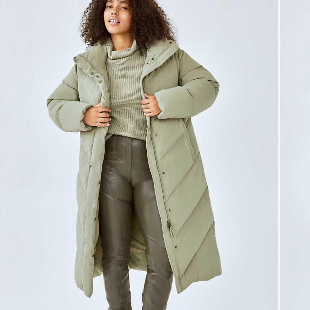 BRAND NEW NEVER WORN Aritzia Wilfred The Cloud Puff™ Maxi winter coat